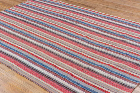 Vintage Kilim Area Rug (5' x 8')